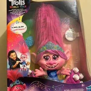 Brand new Trolls Dancing Poppy